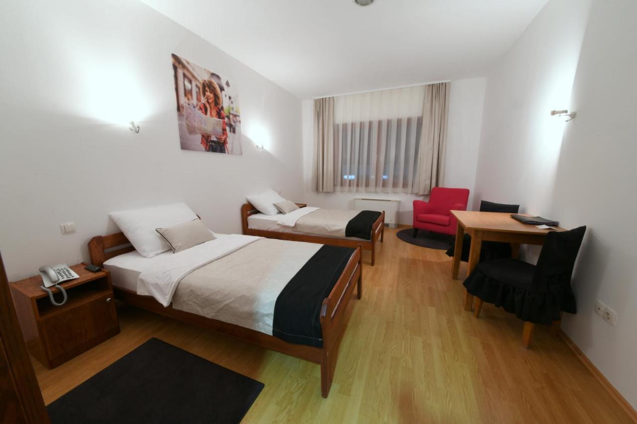 Apartments & Rooms Krizevci Экстерьер фото
